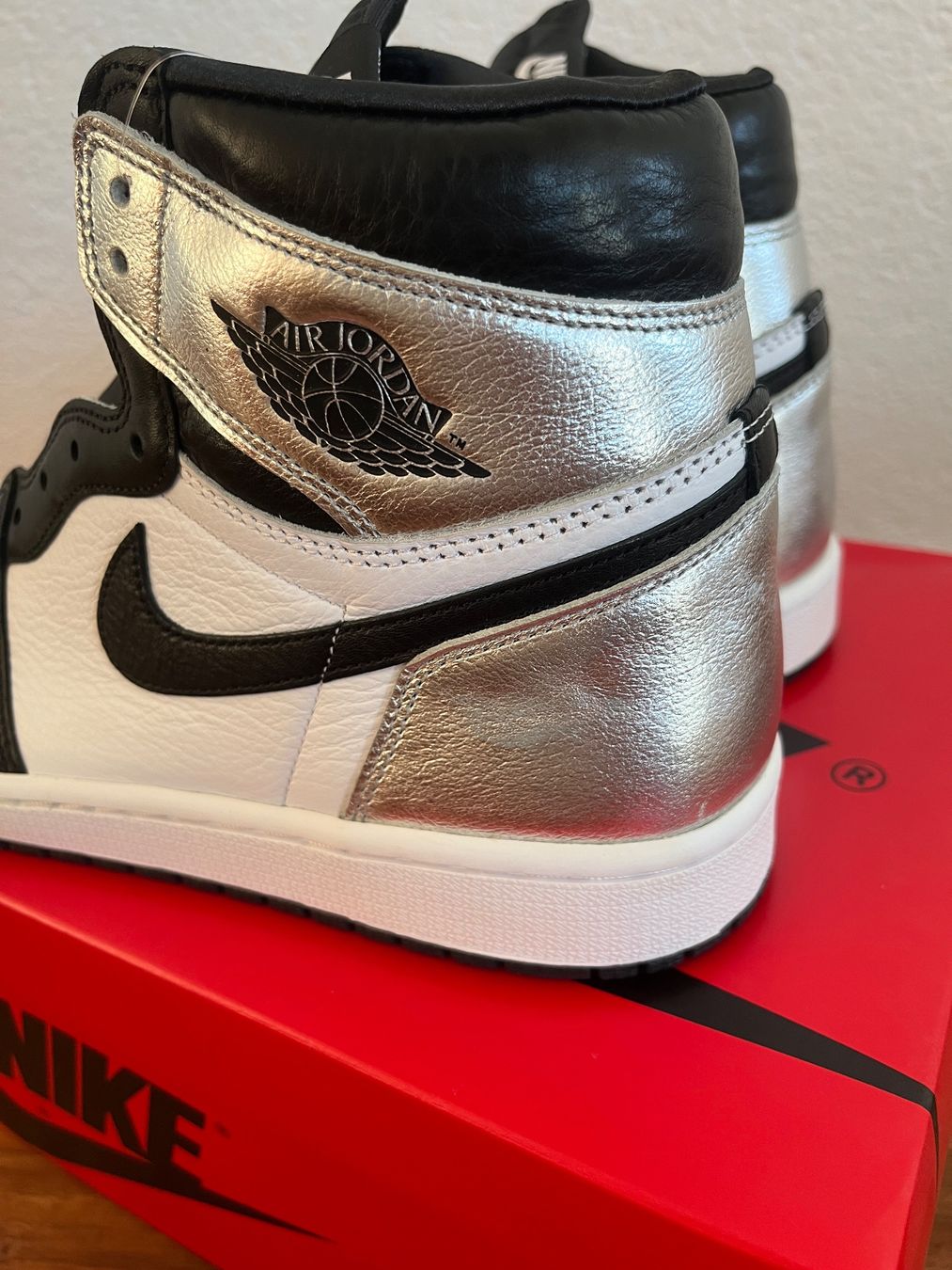 Scarpe da uomo: Nike Air Jordan 1 Silver Toe Grösse 43 – Nuovo (secondo la descrizione) da Buochs venduto da n0.w0 4
