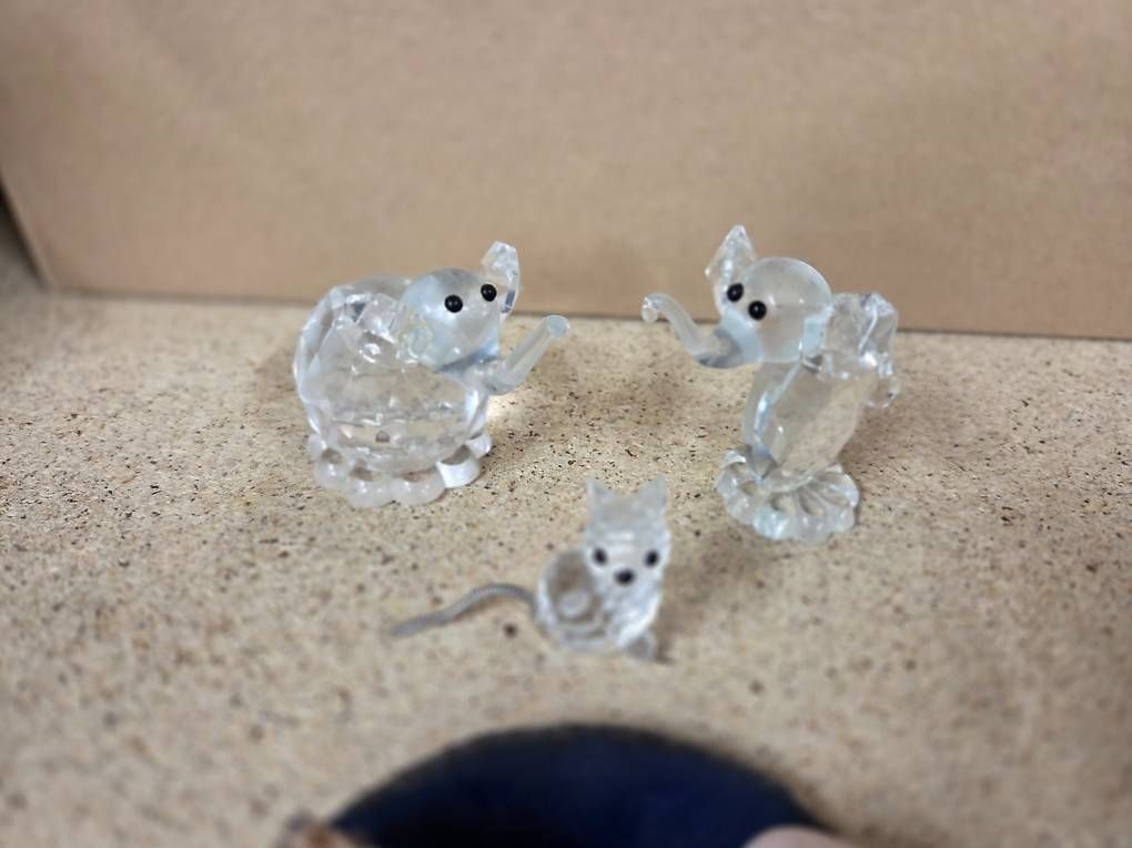 Swarovski Statuette: Swarovski Katze mit 2 Kristall-Elefanten – Usato da Wettingen venduto da yyyy81 1
