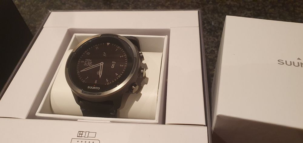 Suunto 9 titanium online leather