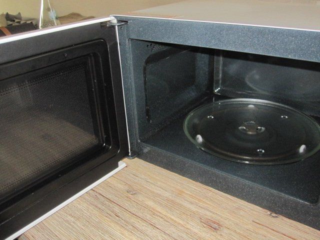 Appareils de cuisine: Samsung Mikrowelle mit grill – D'occasion à Ehrendingen par spanky11 3