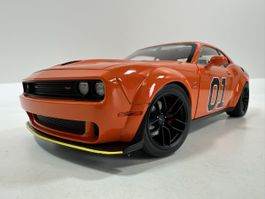 Dodge Challenger R/T Widebody 1:18 Hazzard Tribute, SOLIDO