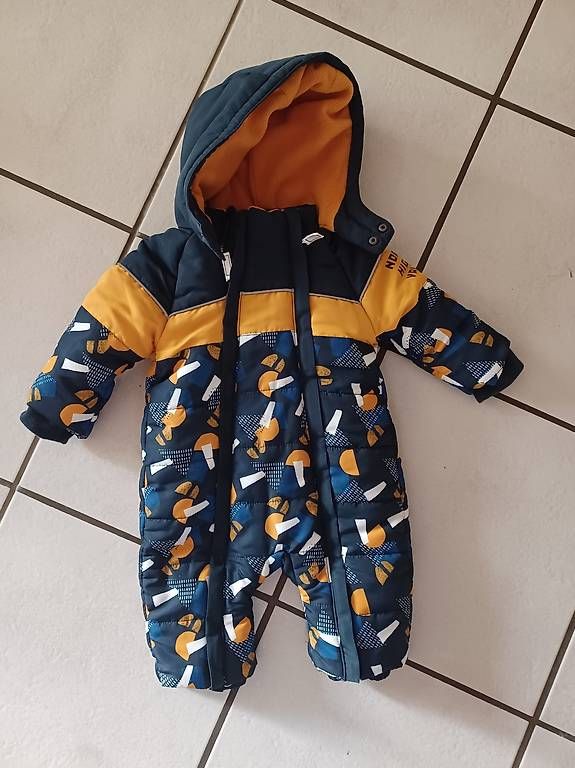 Completi: Schneeanzug / Winteroverall – Usato da Würenlingen venduto da Steeefeli