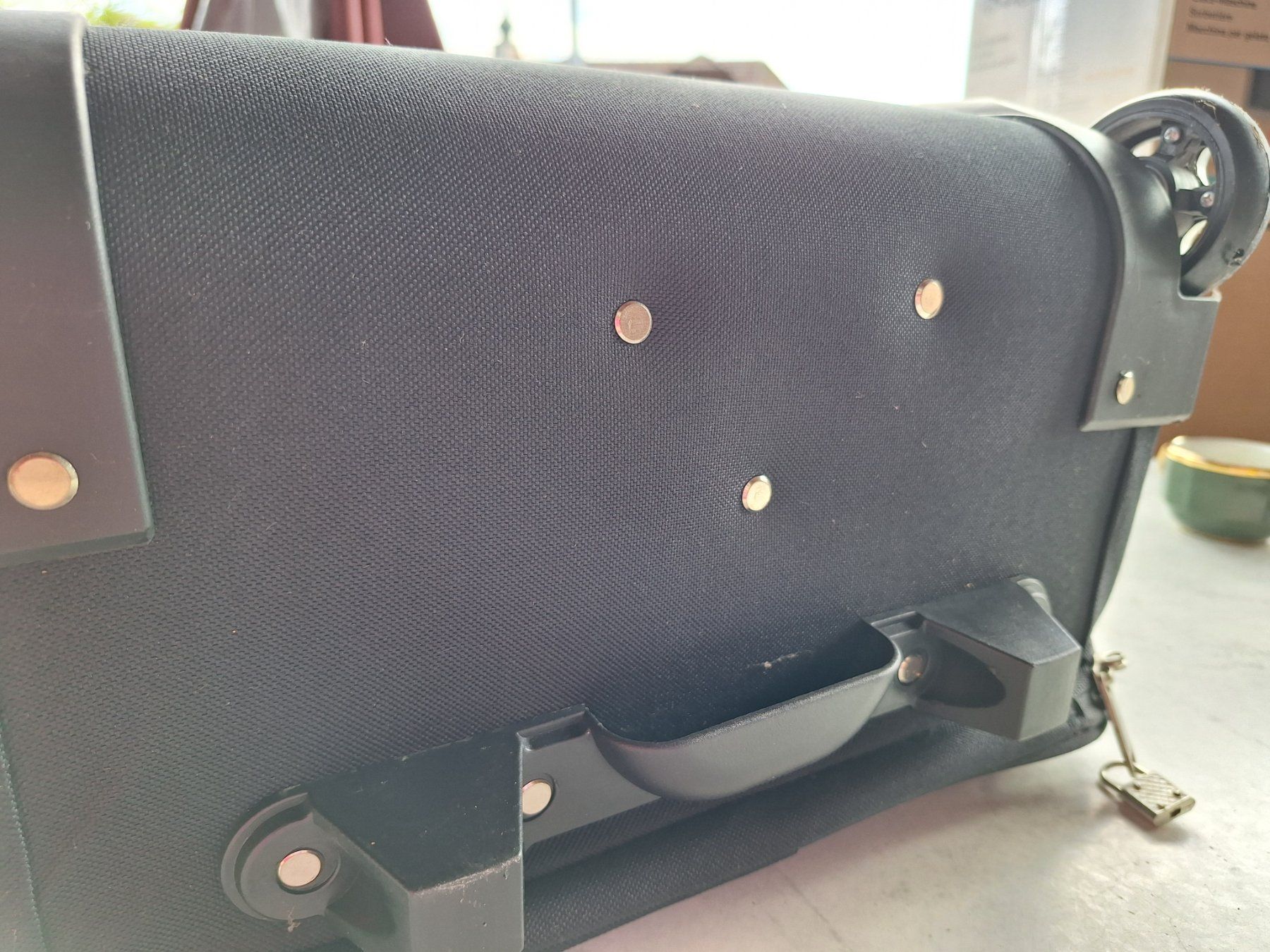 Reisekoffer: JAFRA ROLLKOFFER SCHWARZ – Gebraucht aus Huttwil von Kunterbuntli 4