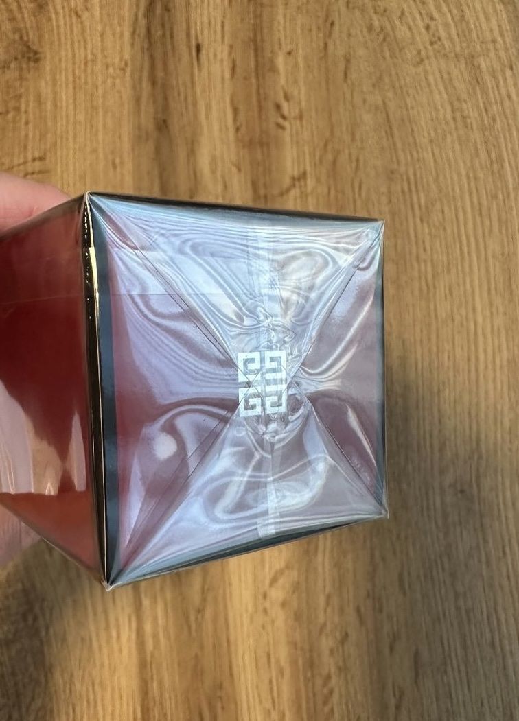 Givenchy Parfum & Eau de Toilette: Givenchy L’Interdit Rouge ultime edp 50ml – Neu und originalverpackt aus Urdorf von fairfashion 3