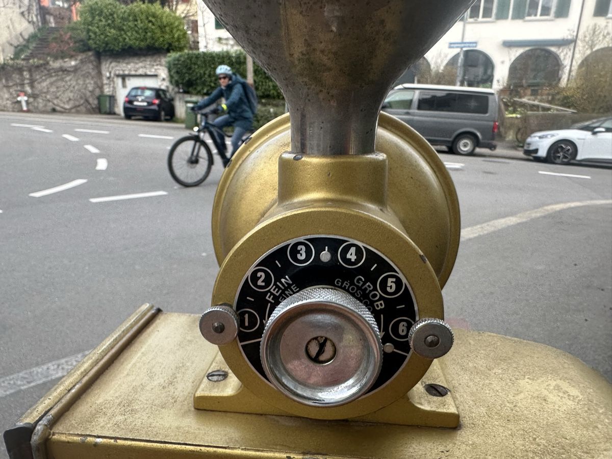 Tutte le macchine: Benz A.G. Dübendorf Kaffeemühle Mocca – Usato da Zürich venduto da Mineralix. 4
