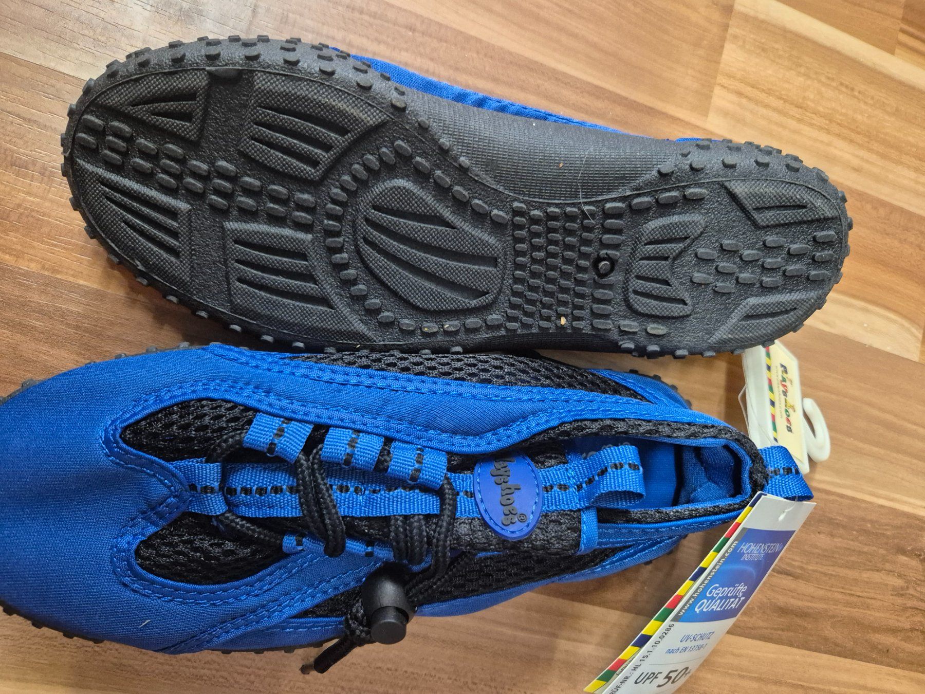 Scarpe da uomo: Badeschuh Kinder blau Grösse 36 oder 40 neu – Nuovo (secondo la descrizione) da Schwarzenburg venduto da Flamingo07 1