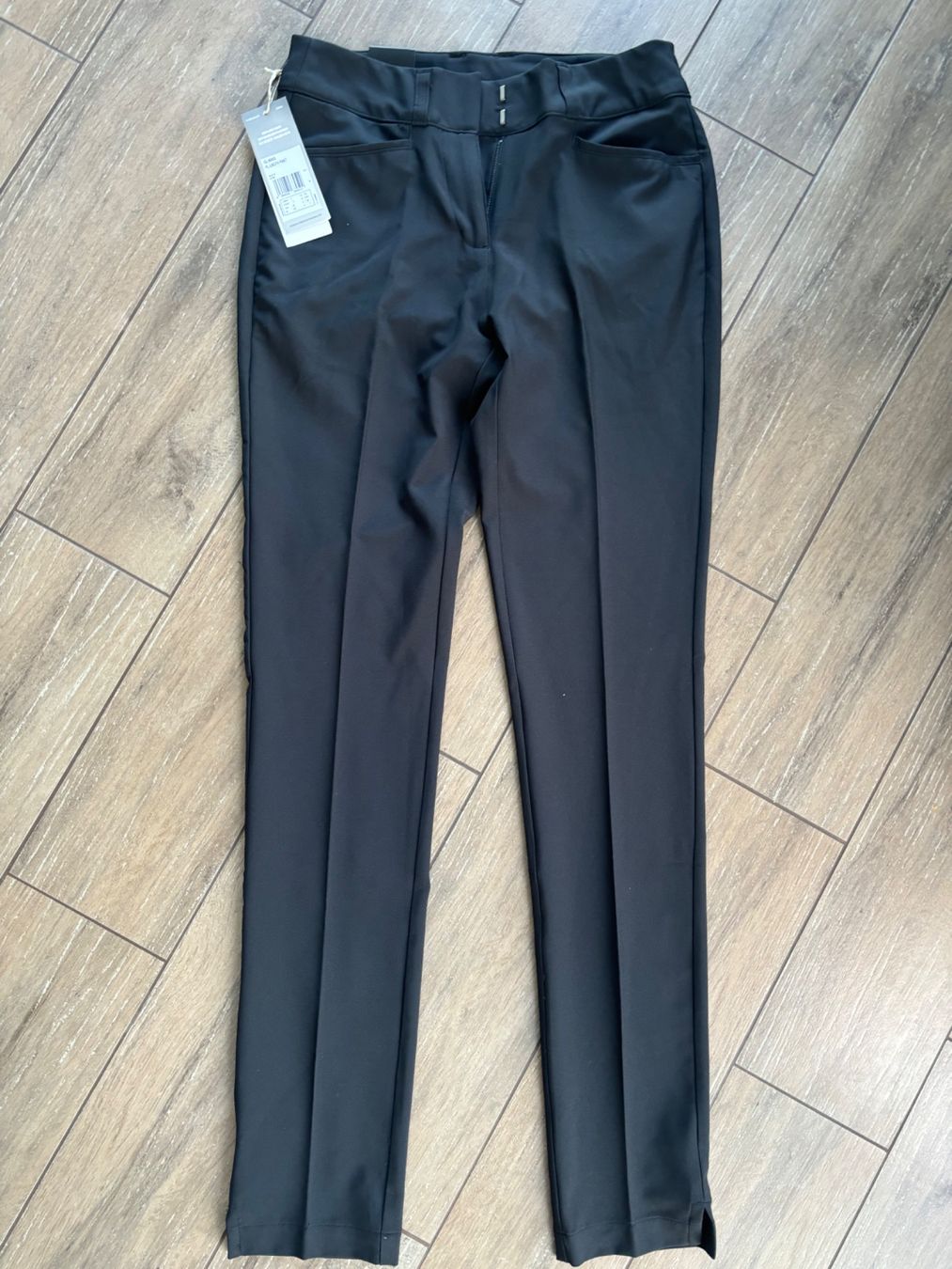 Adidas Pantaloni: 30_adidas golf_NEU_LP 90 sfr – Nuovo e nell'imballaggio originale da Versegeres venduto da kista