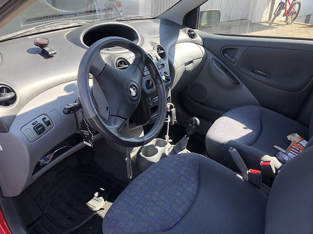 Automobili: Toyota Yaris 1.3 – Usato da Luzern venduto da leoineichen 4