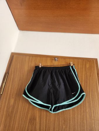 Short Nike Dri-Fit noir et turquoise taille L été sport