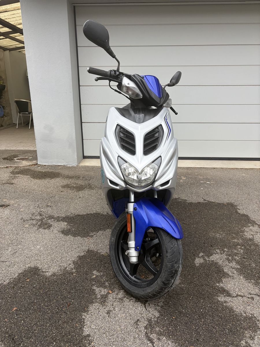 Yamaha Scooter: Yamaha Aerox Mit MFK 2025 – Usato da Biel-Bienne venduto da Silva-M30 2