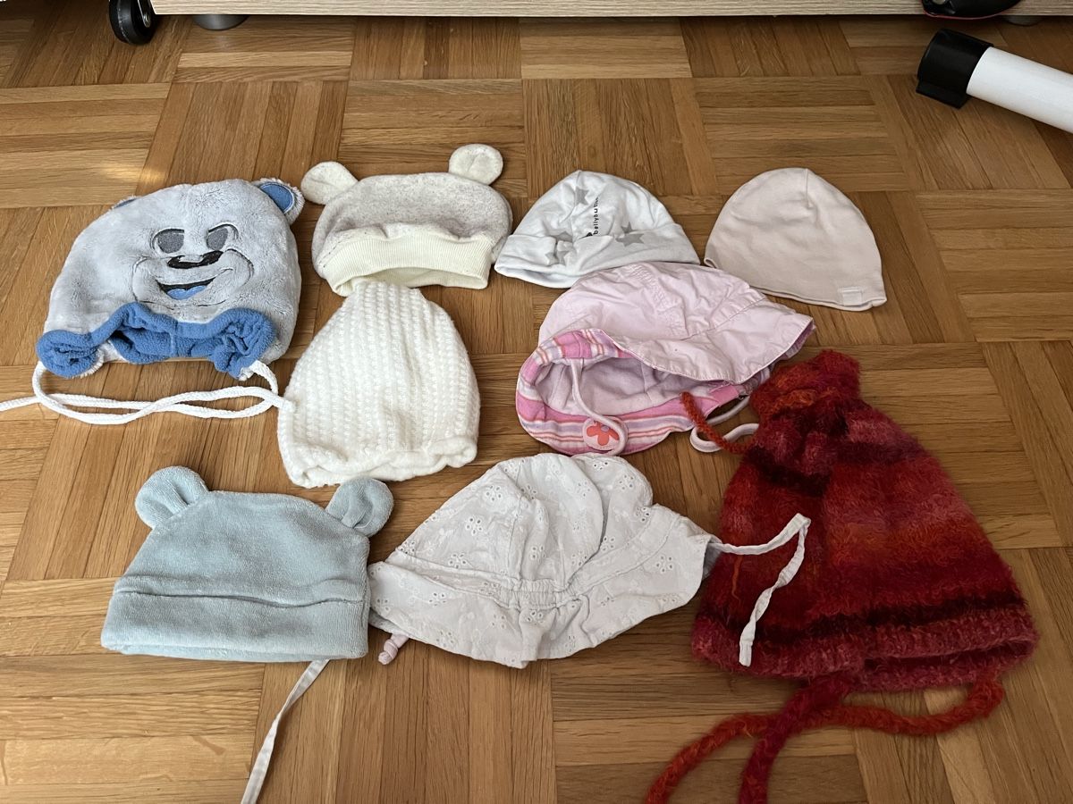 Lotti & Set di vestiti: Kappen und Mützen – Usato da Watt venduto da NeuroCon