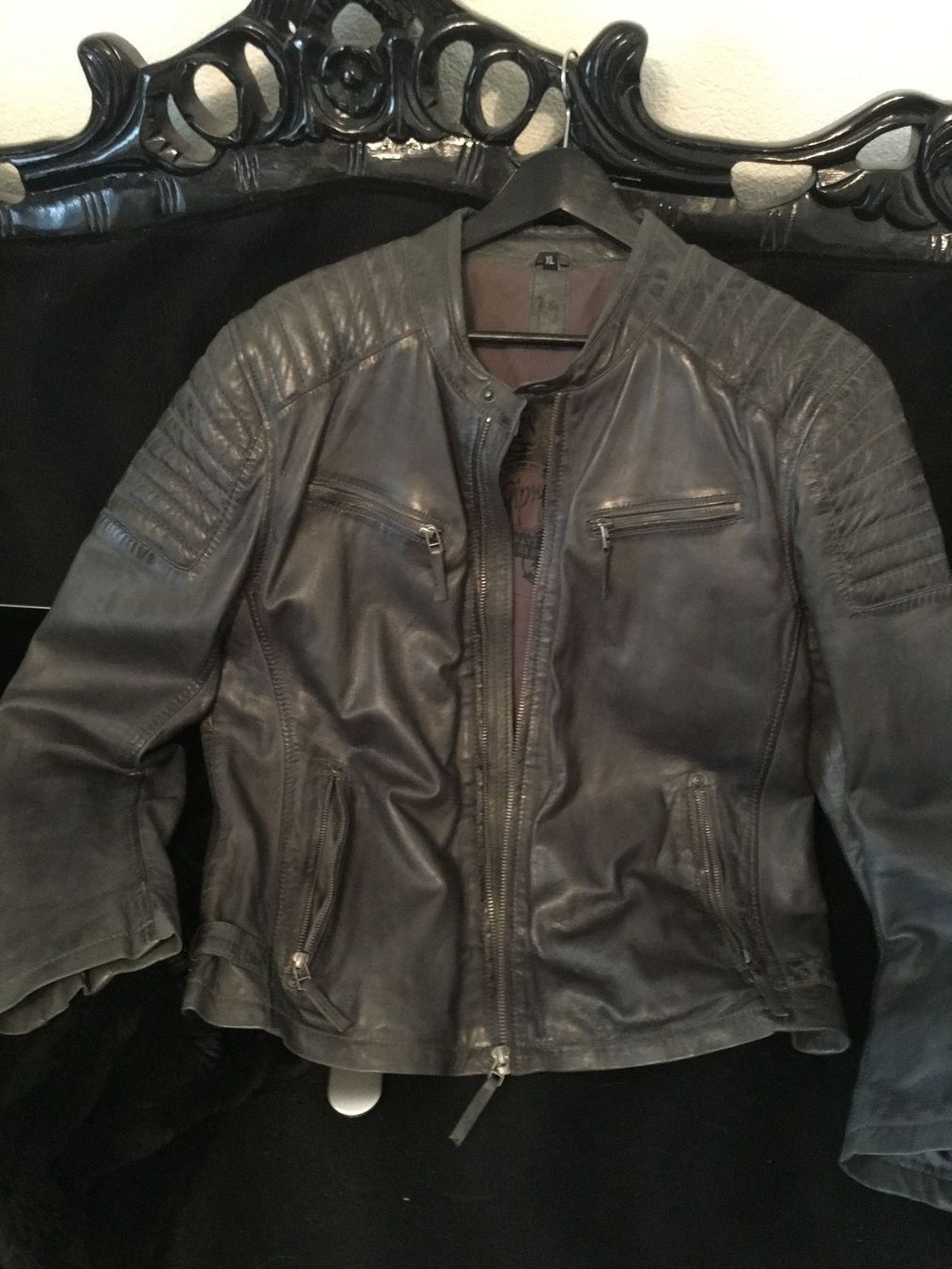Giacche: Jacke – Usato da Lengnau venduto da Zhanna110267