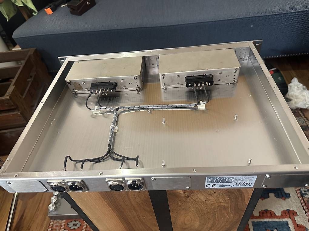 Strumenti musicali: Eckmiller w86a in Rack – Usato da Winterthur venduto da Porchhouse 2