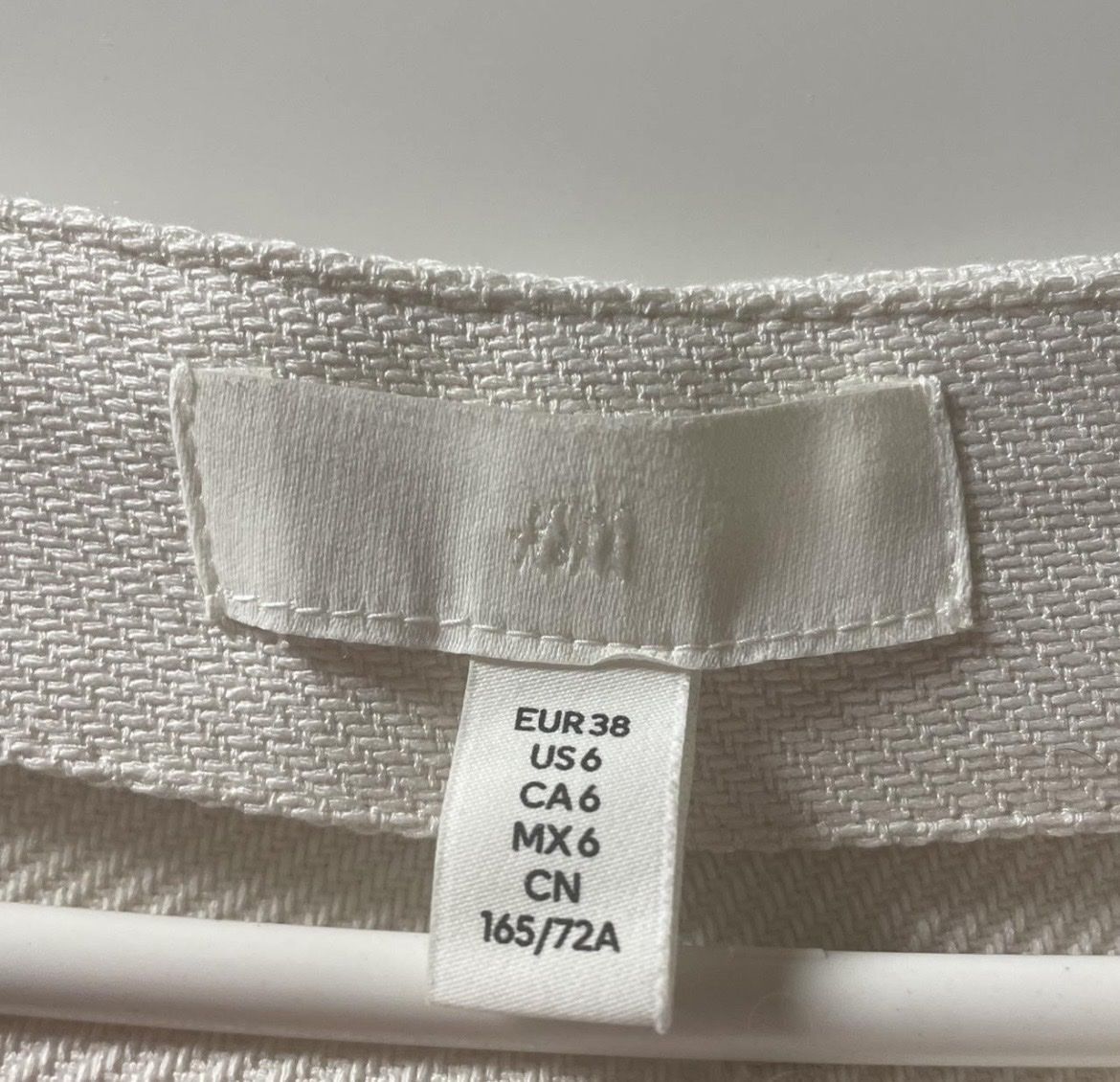 H&M Jupes: Weisser Hosenrock – Neuf (Voir description) à Madiswil par ren_gqz9 2