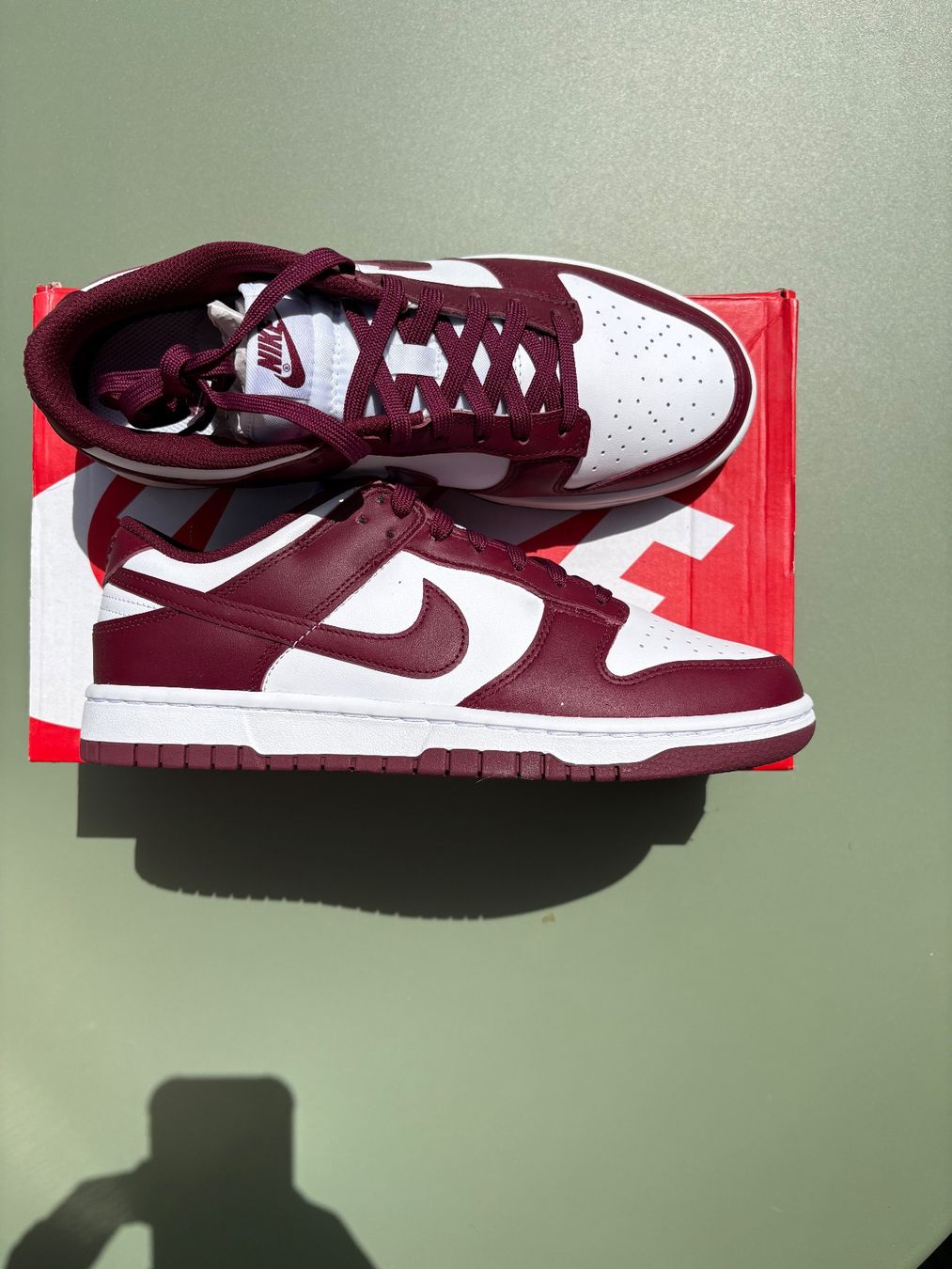 Nike Scarpe da donna: Nike Dunk Low Bordeaux (W) - Grösse 41 – Nuovo (secondo la descrizione) da Altdorf UR venduto da POSE1DON 2