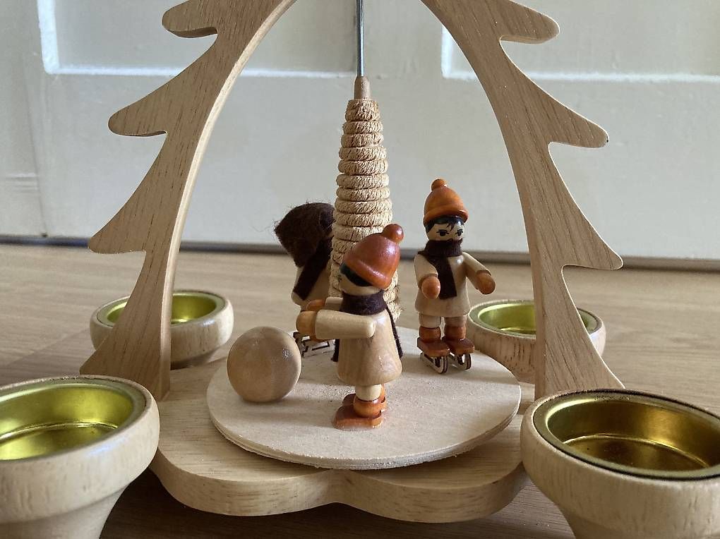Tutte le decorazioni: Weihnachtspyramide – Usato da Bolligen venduto da abara1 3