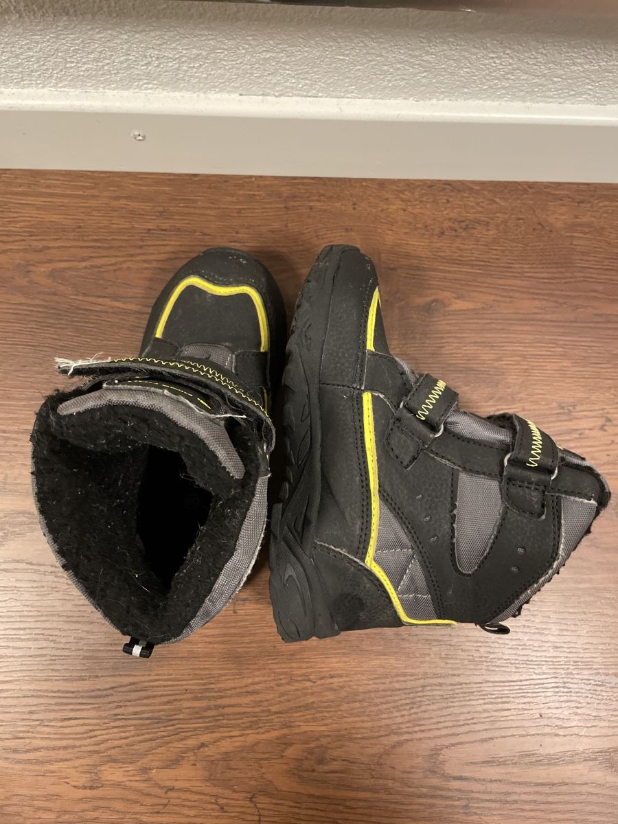 Scarpe per ragazzi: Alpine Pro KIbbi Winterstiefel Size EU28 – Usato da Uznach venduto da Player6 4