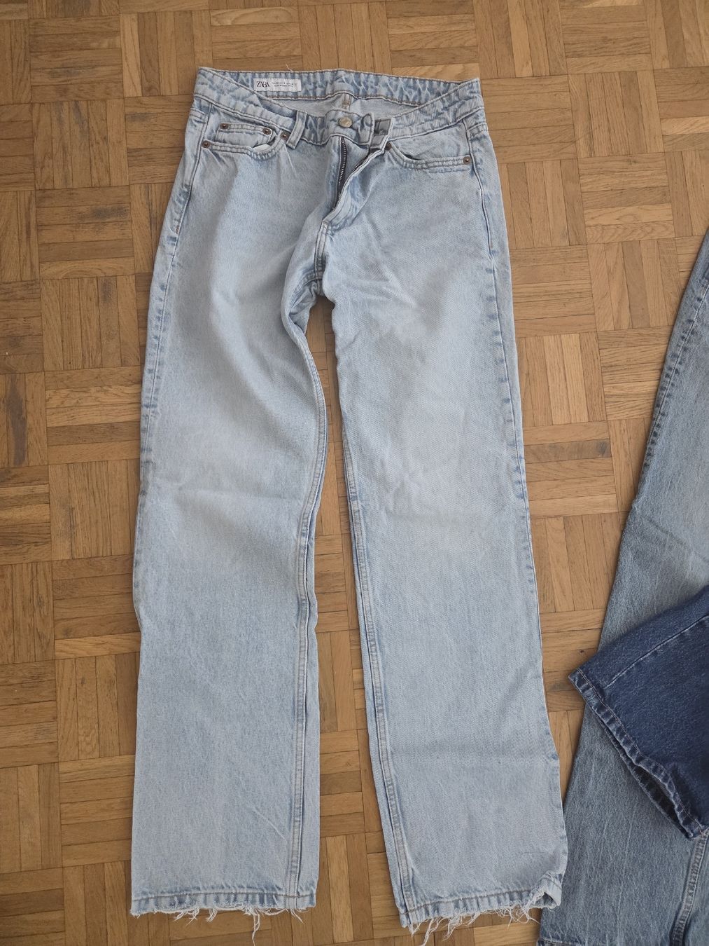 Pantaloni: 3 Hosen Zara und Pull and Bear – Usato da Zürich venduto da Shiva79 1