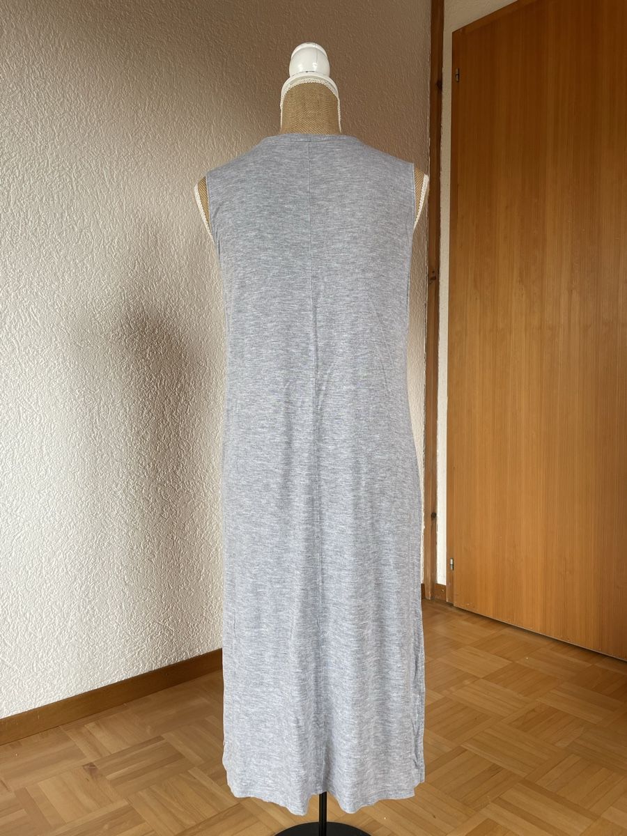 Vestiti: Kleid Grau Gr M Baumwolle casual Basic Minimalismus 93 – Usato da Vinelz venduto da sonnenmond77 3