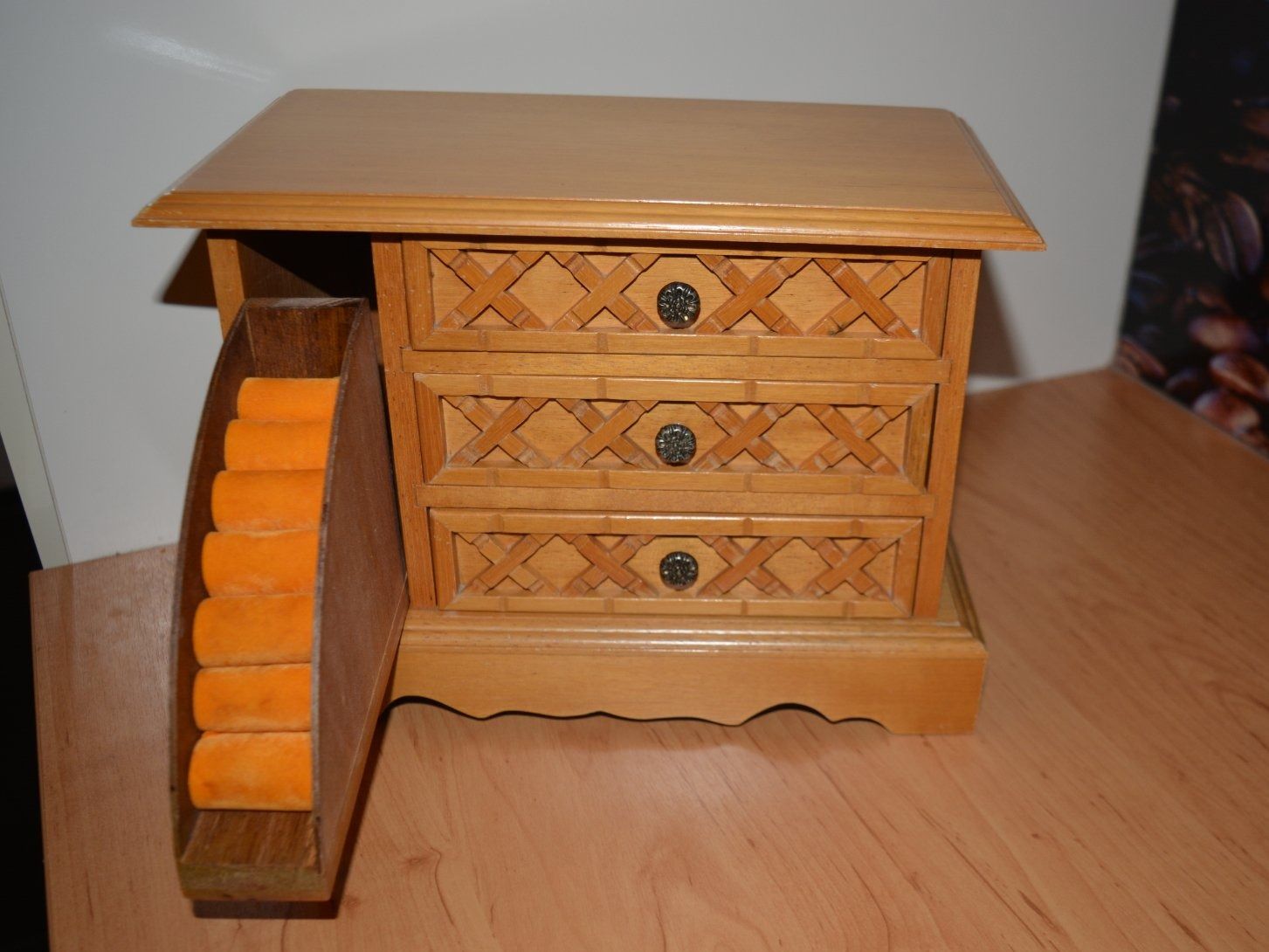 Portagioie: Schmuckschatulle aus Holz – Usato da Tann venduto da Pepiino 3