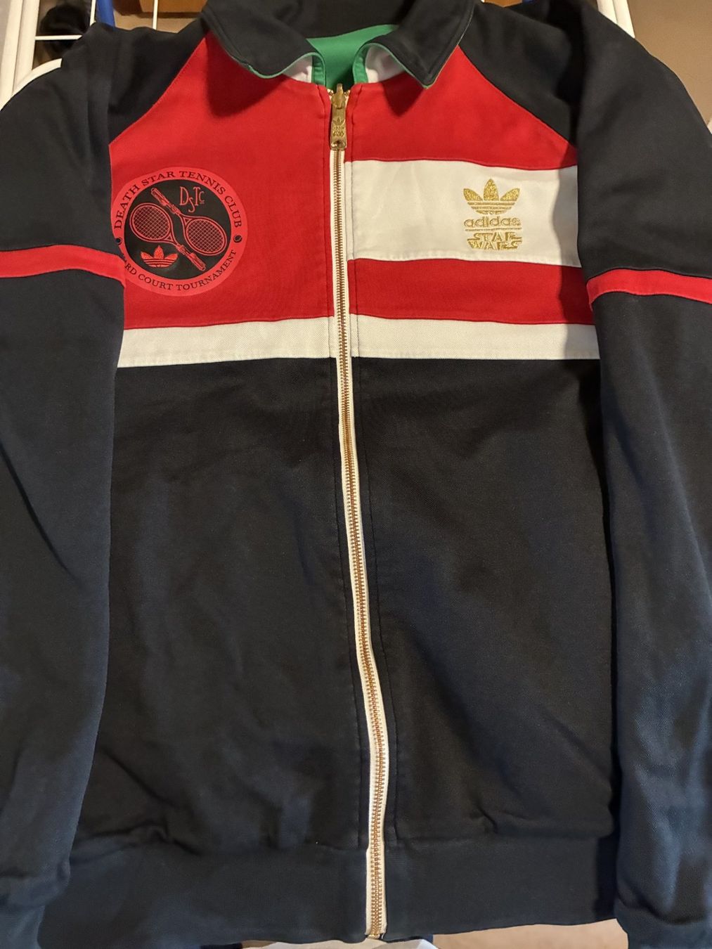 Jacken: Adidas Star Wars Trainerjacke – Gebraucht aus Effretikon von dts_yd7x 3