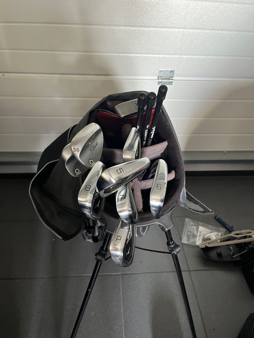 Mizuno Schläger & Sets: Mizuno Golfset + Taylor Made Driver + Golftasche – Gebraucht aus Binningen von Jul_ian