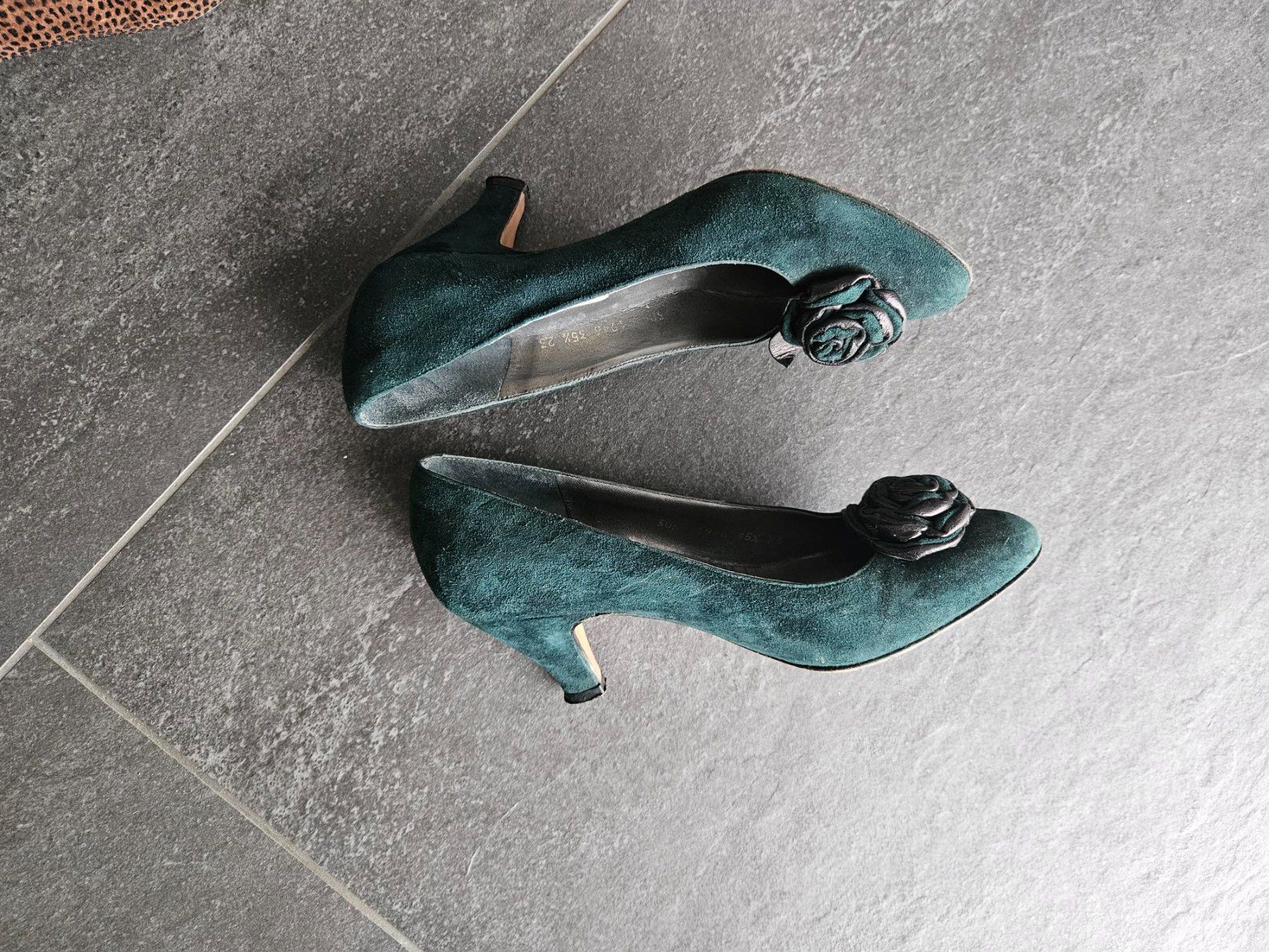 Damenschuhe: Damenschuh mit Absatz – Gebraucht aus Dänikon ZH von fantasia53 1