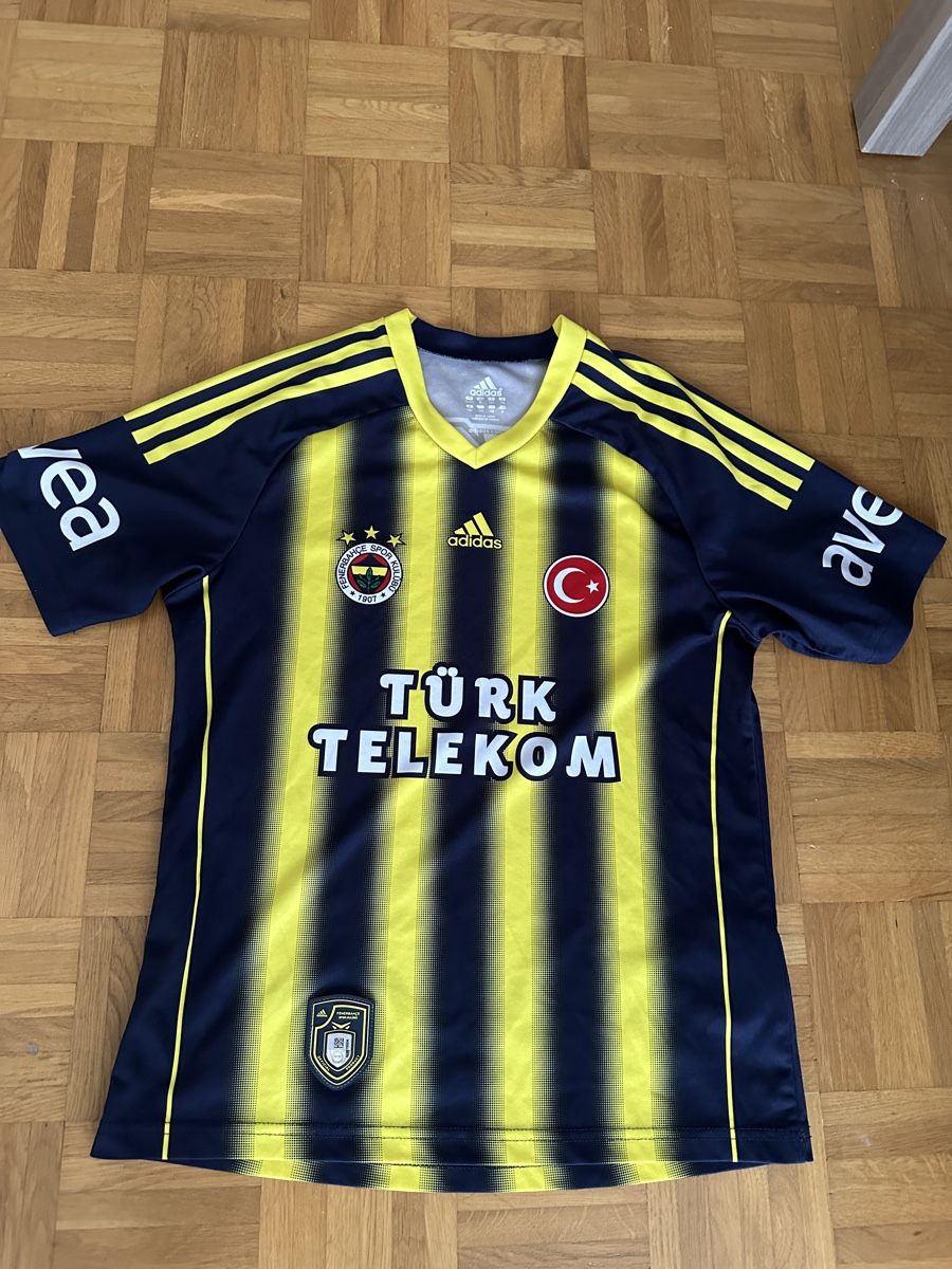 Fenerbahçe SK Scarpe, pantaloni & magliette da ginnastica: Fenerbahce Trikot Original Gr. 152 – Nuovo (secondo la descrizione) da Münchenstein venduto da egi4142