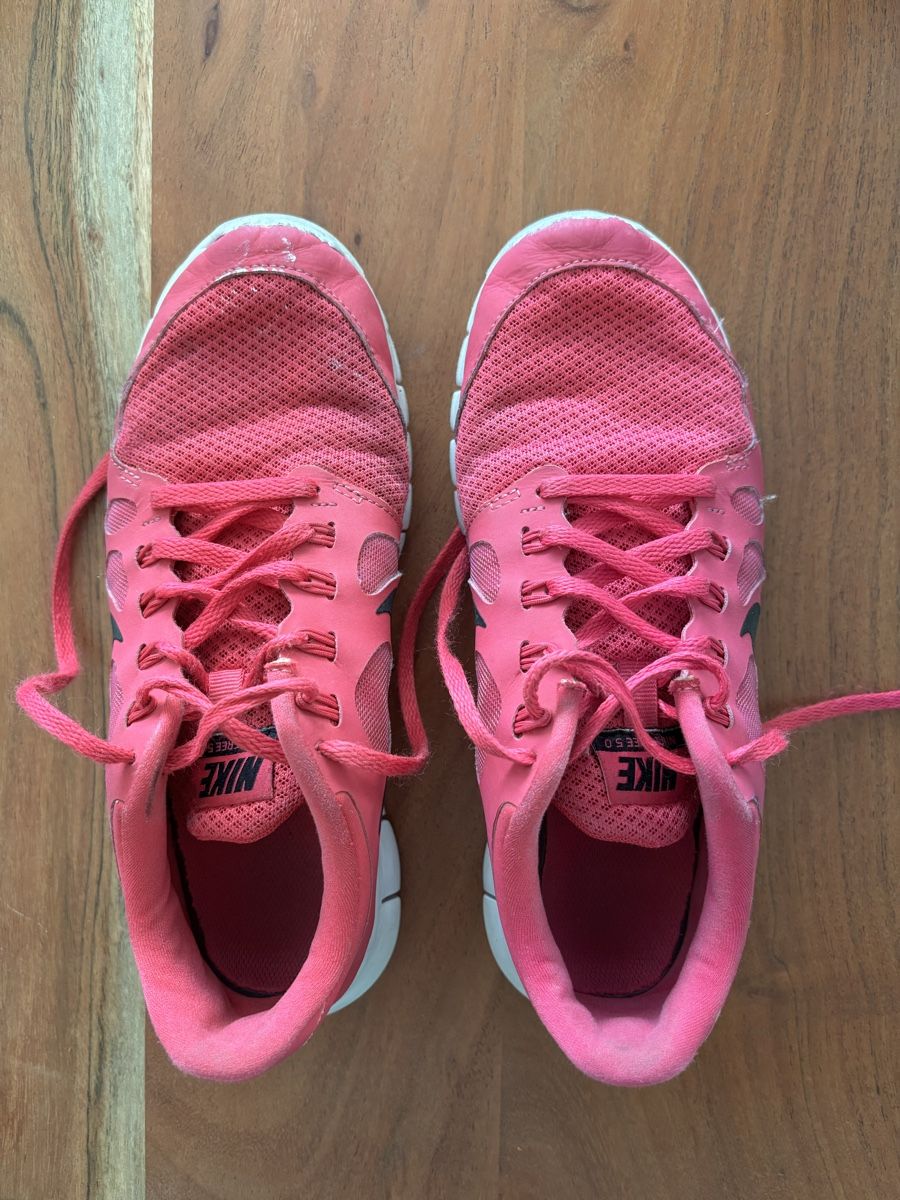 Nike Chaussures femmes: Nike Sportschuhe pink Grösse 38.5 – D'occasion à Bern par gwilla 2