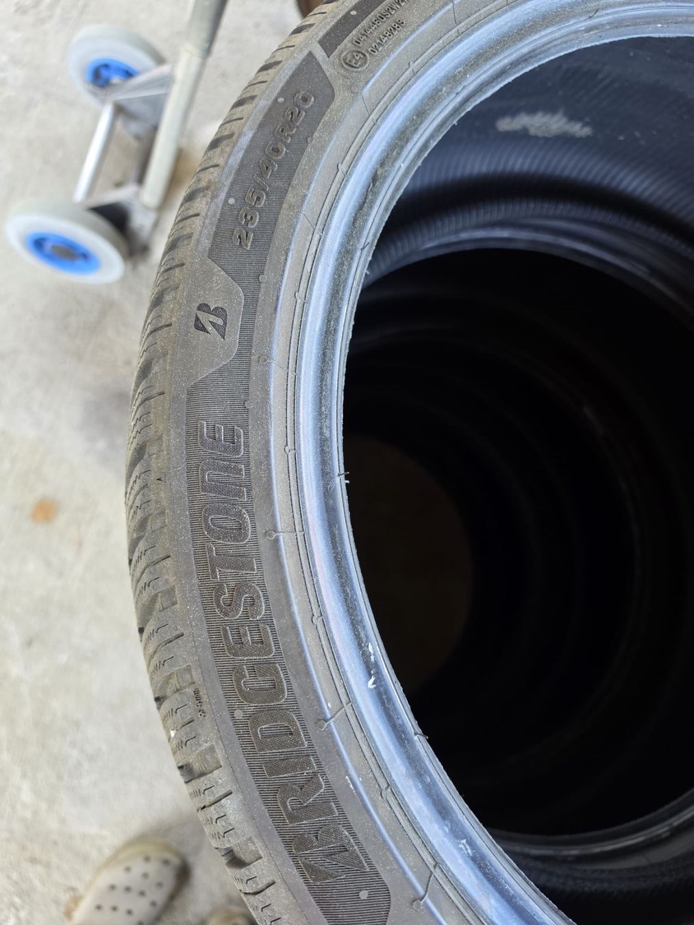 Bridgestone Pneumatici & Ruote complete: Winterpneu – Usato da Dürnten venduto da Ramona-ru 1