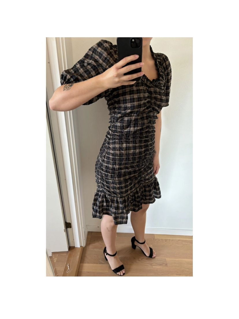 Ganni Kleider: GANNI dress, size M/38 – Gebraucht aus Arni AG von LunaMeadow 3