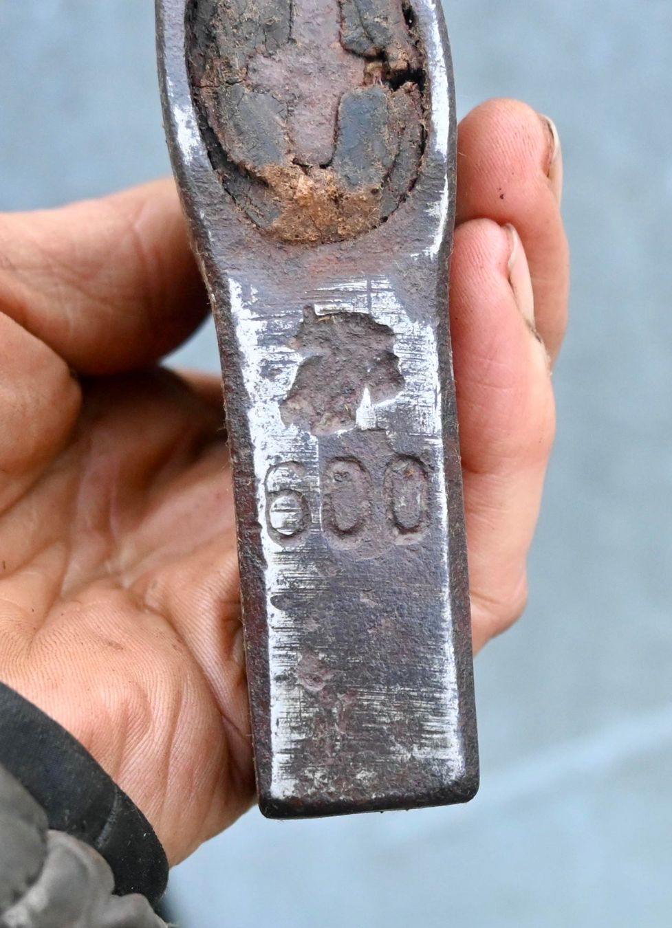 Tutti gli attrezzi: alter MAURER Hammer punziert 600 – Usato da Pfaffhausen venduto da mono_rec 1