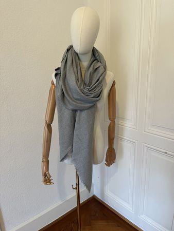 Zara Grey Scarf - Winter Essential! Soft!