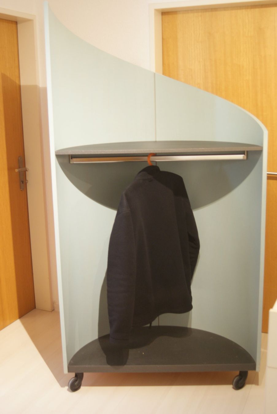 Garderobe: Kleine Garderobe – Gebraucht aus Romanshorn von dany610 1