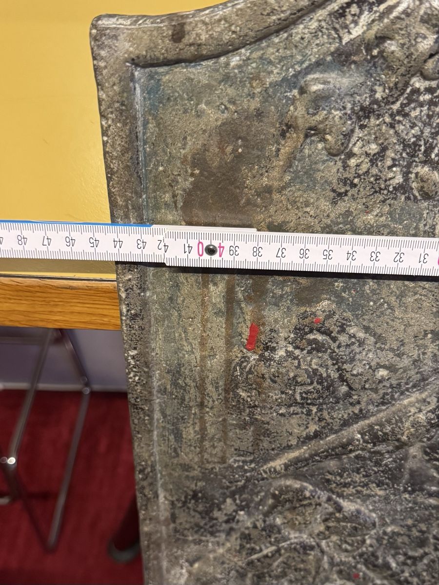Camini: Antikes Kaminplate aus Guss  – Usato da Schlieren venduto da Freundlich02 6