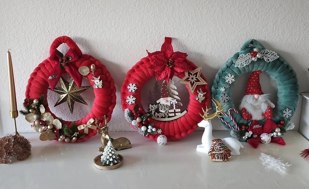 Tutte le decorazioni: Handgemachte Weihnachtskränze  – Nuovo e nell'imballaggio originale da Kloten venduto da san_dlp6