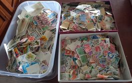 Vrac Collection timbres poste  du monde (1kg200)