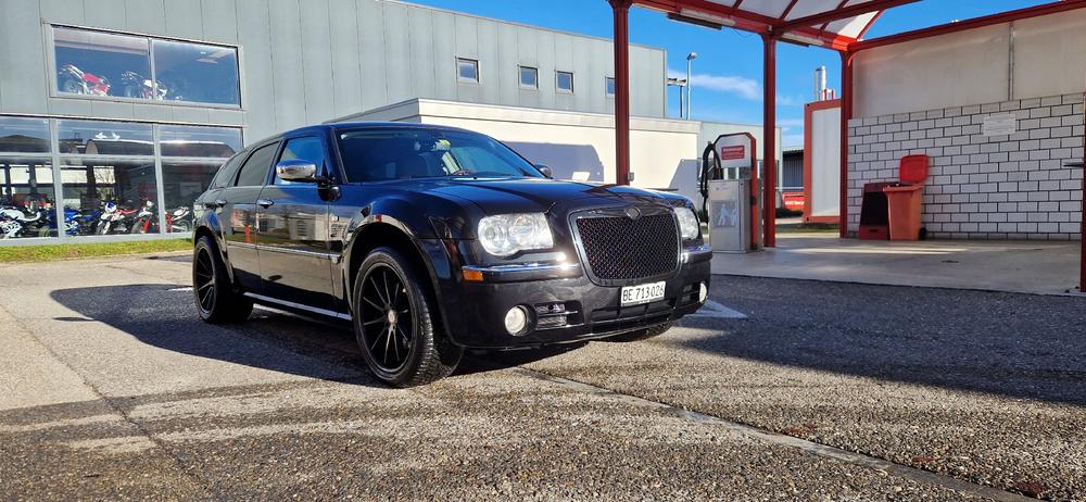 Chrysler 300C V8