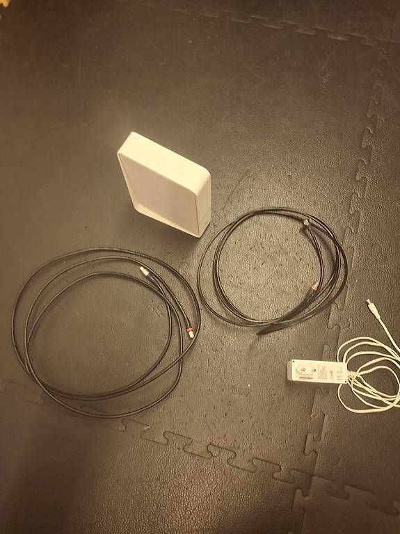 Modems & Router: Wlan-Router – Gebraucht aus Therwil von Johndo01 4