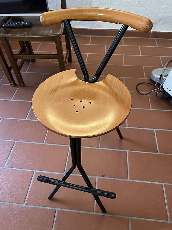 Hocker: Sgabello (1pezzo)  – Gebraucht aus Balerna von gat_b8p2 1