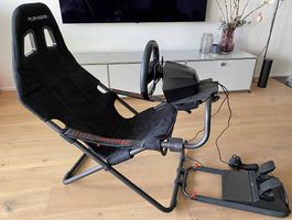 Gamingstuhl Playseat mit HORI Racing Wheel APEX PS5