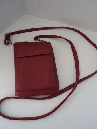 Rote Damenhandtasche Portemonnaie Umhängetasche neuwertig