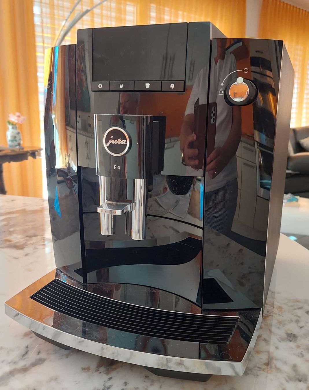 Jura Kaffeemaschinen & Espressomaschinen: machine à café Jura E4 – Gebraucht aus fully von ernesto039 1