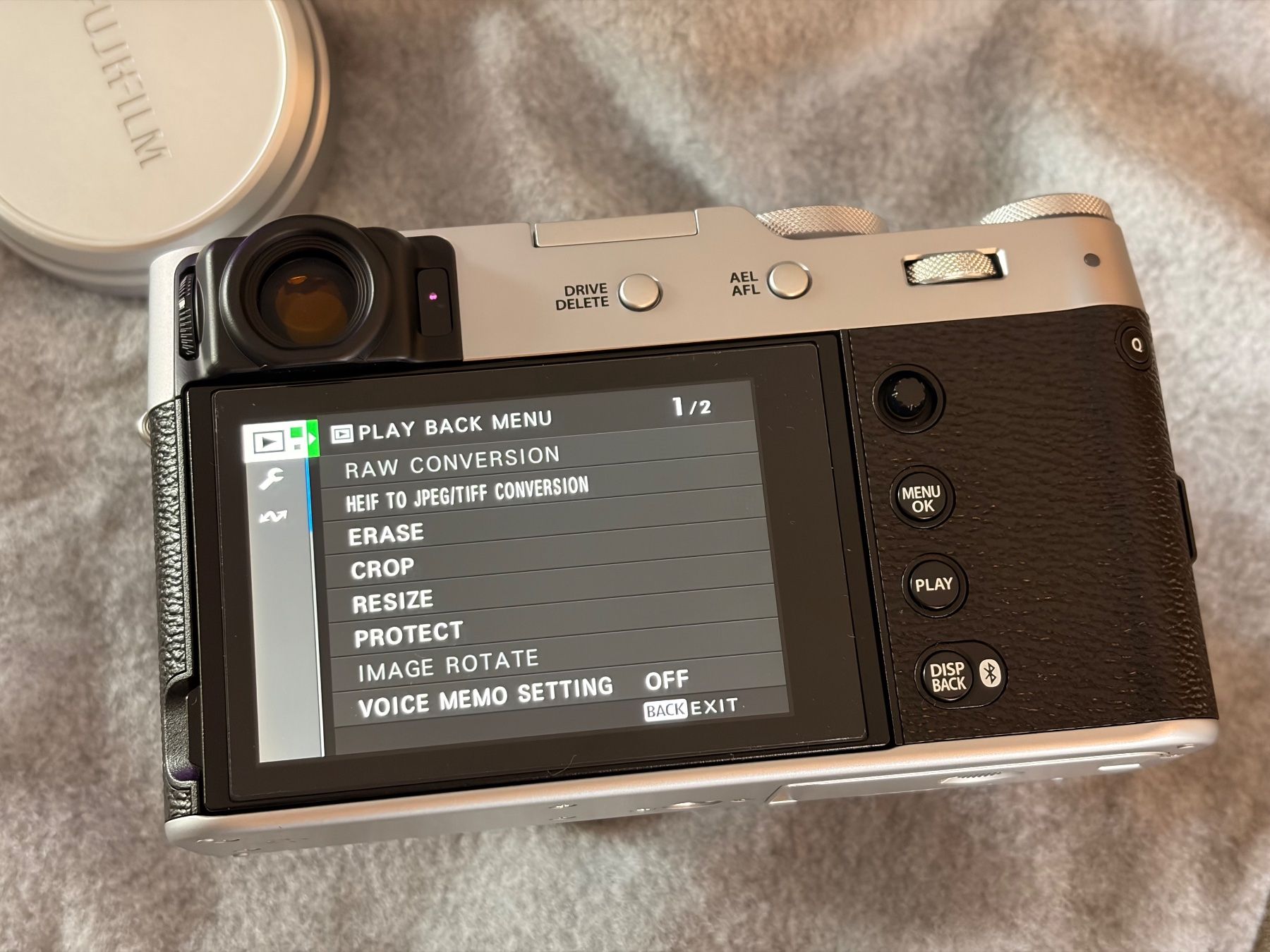 Fujifilm Fotocamera: Fujifilm X100VI Camera Silver <1000 shutter count – Usato da Binningen venduto da Edeag3 3