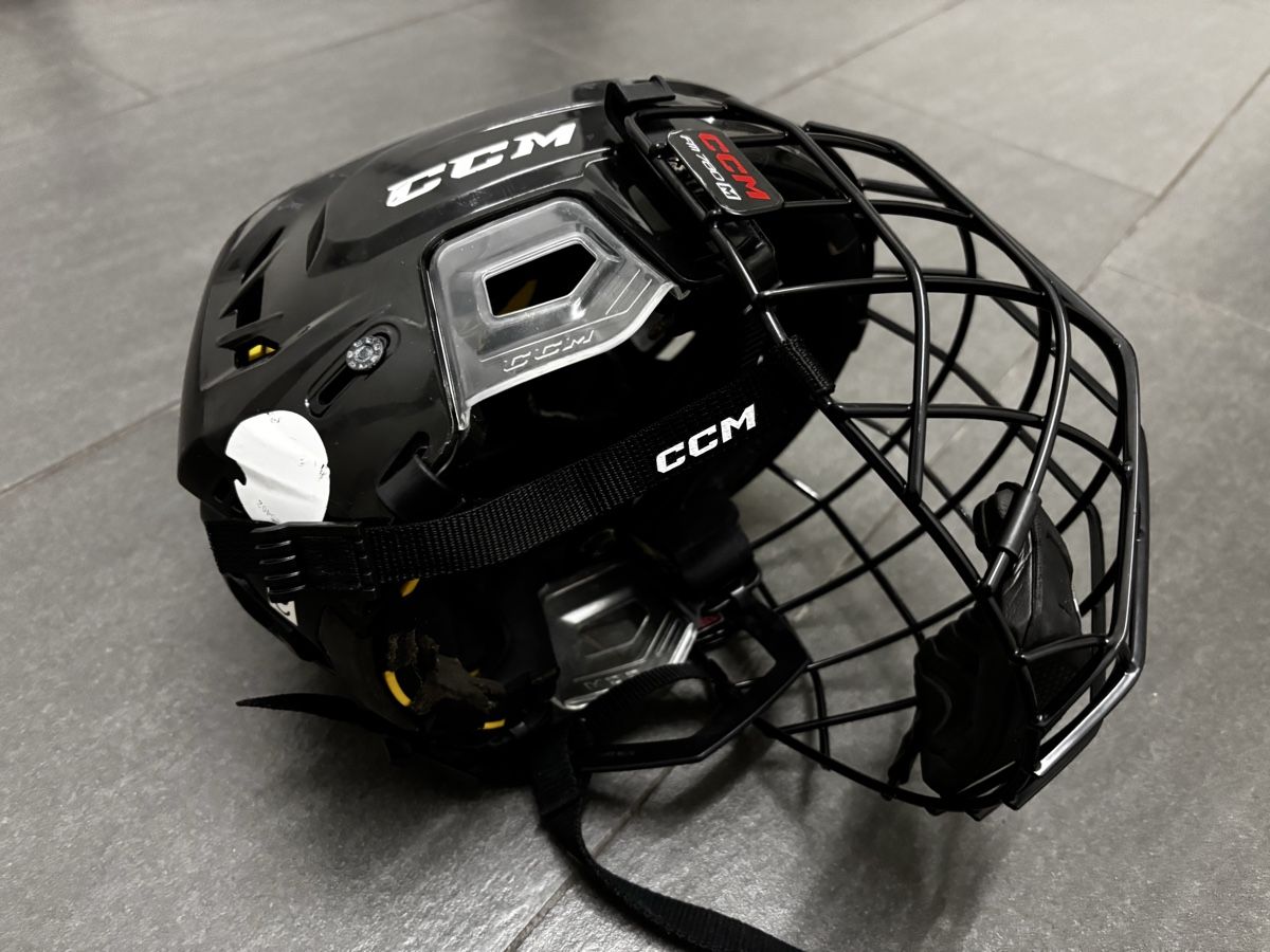 Ccm Helme: CCM Tacks 310 Eishockey Helm mit Gitter  – Gebraucht aus Diepoldsau von 5RO5WE 1