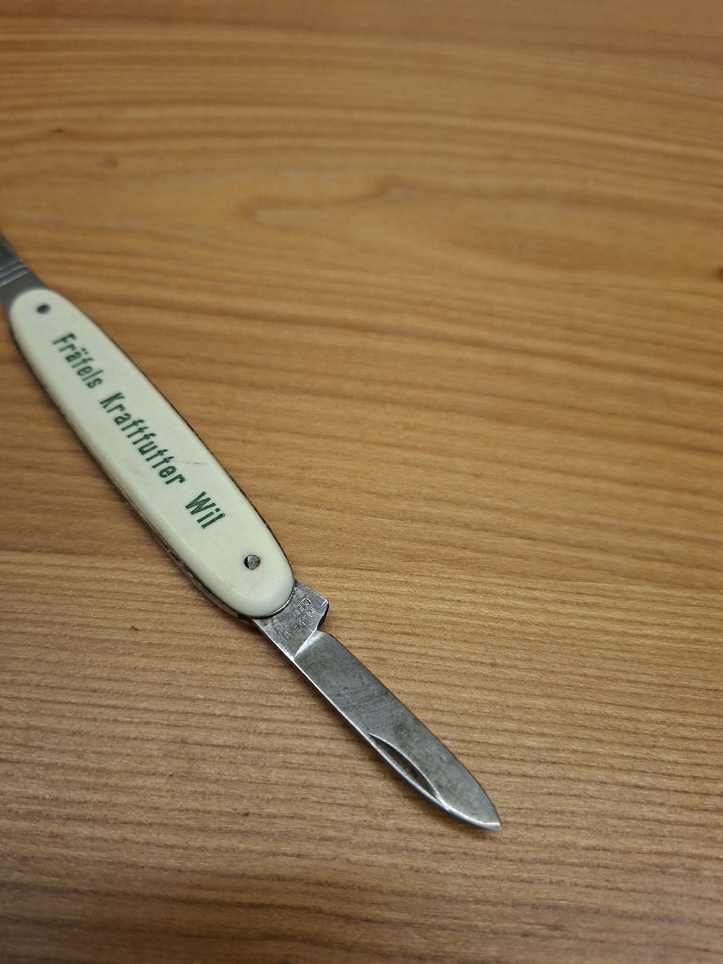 Altro materiale per ufficio: Alter Brieföffner mit Sackmesser – Usato da Ganterschwil venduto da HeidiuPeter 2