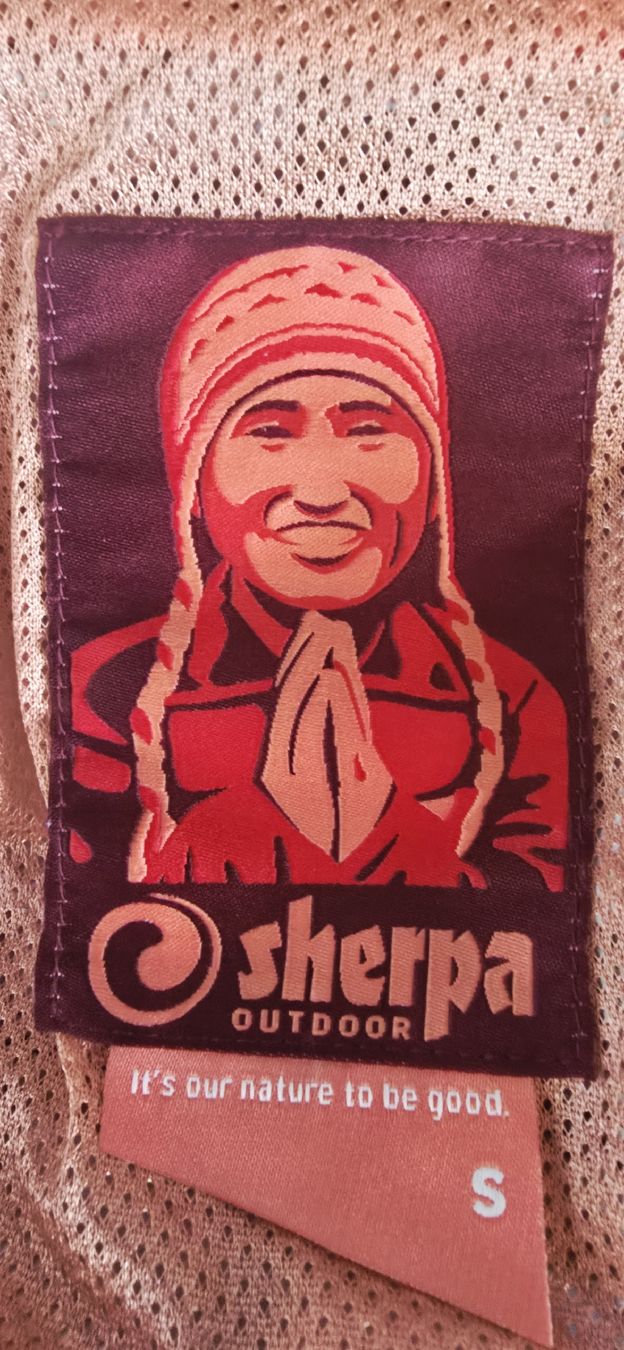 Sherpa Giacche: Sherpa Damen Regenjacke, Grösse S – Nuovo (secondo la descrizione) da Oberried am Brienzersee venduto da Vagabund 2