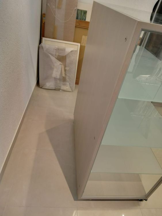 Vetrine: GRATIS Glasvitrine mit defekter rechter Seite – Difettoso da Widen venduto da dem_tdb9 2
