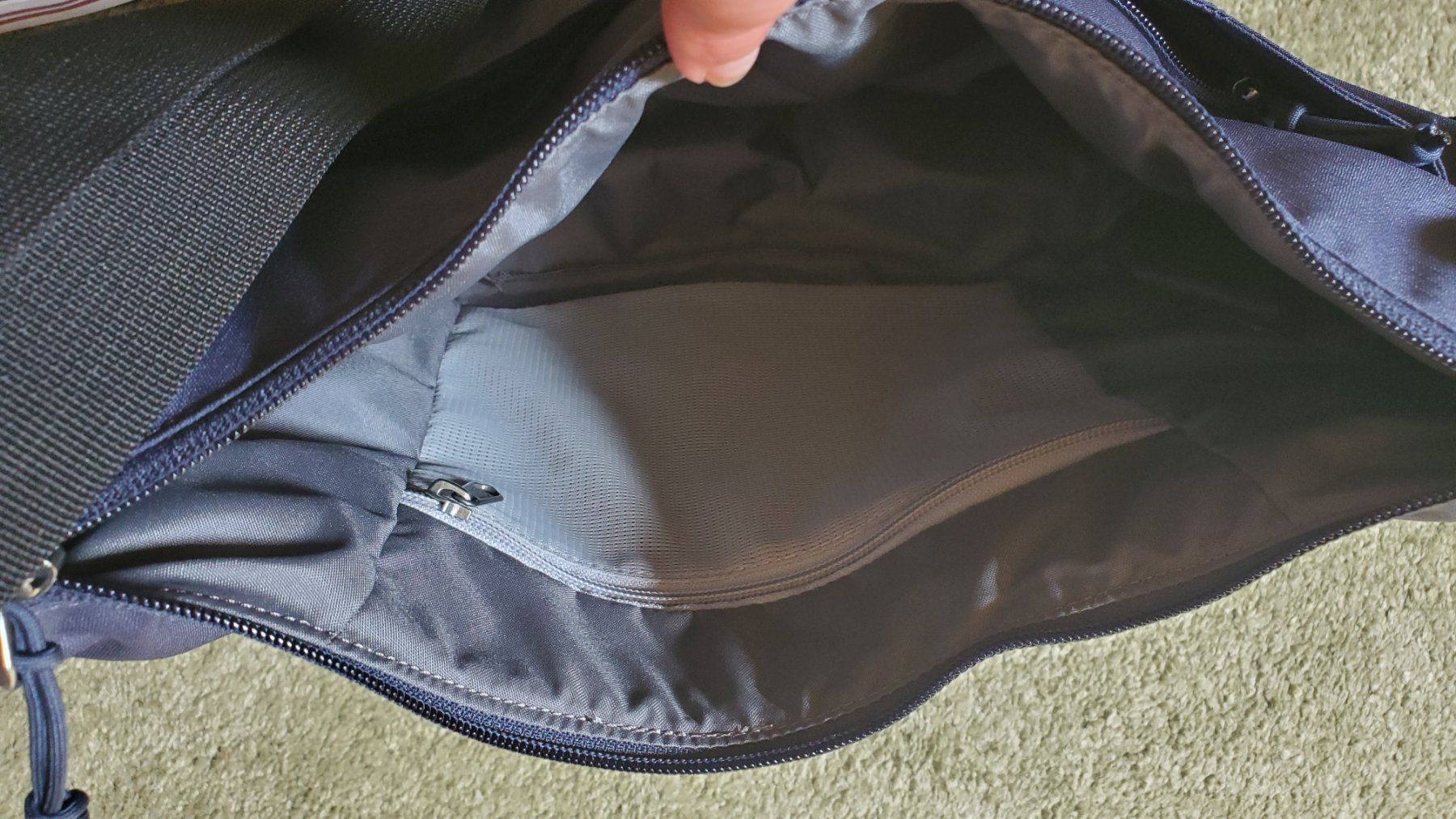 Jack Wolfskin Borse: Neue Jack Wolfskin Tasche – Nuovo (secondo la descrizione) da Interlaken venduto da mar_65xg 2