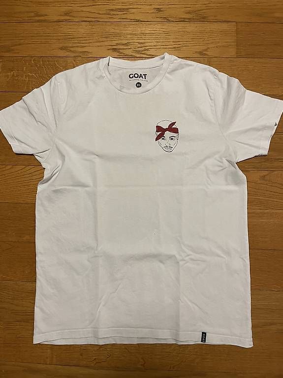 T-Shirts: GOAT 2PAC Shirt – Gebraucht aus Bassersdorf von armon.zueri